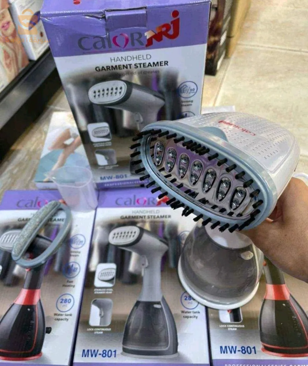 Puissance : 1500 W
Défroisser à main très pratique sans planche à repasser.
Adaptés à tous types de vêtements, parfait pour des retouches de dernière minute.
Débit vapeur continu de 30g/min pour une session de dé froissage efficace.
Préchauffage rapide en 30 secondes.
La vapeur rafraîchit, assainit et élimine les