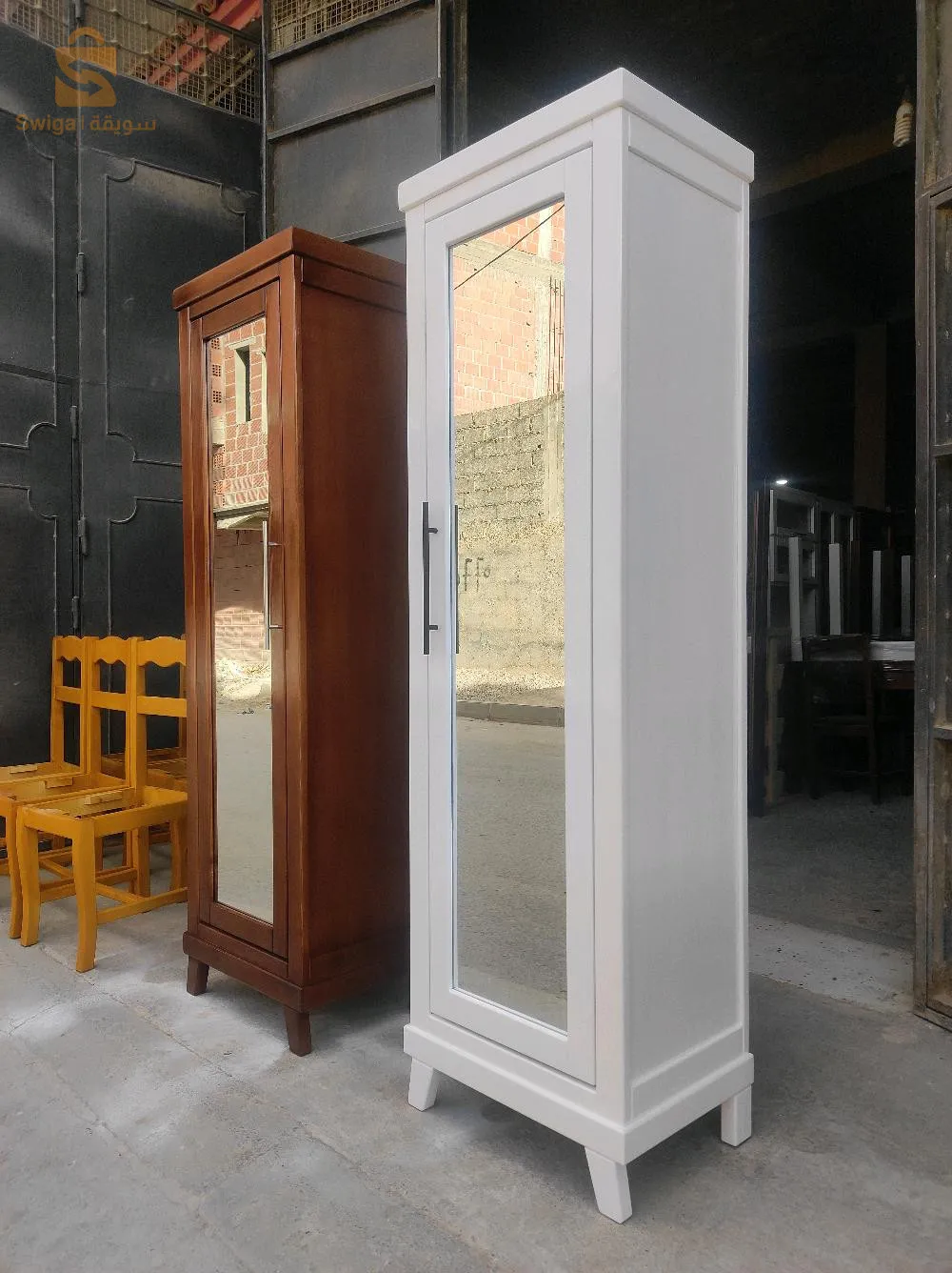 ،porte chaussures Bois rouge colone 190×75×40cm