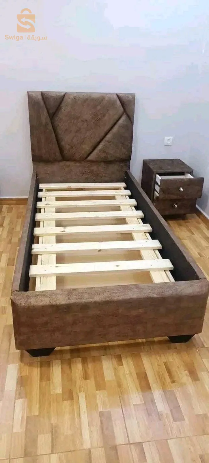 اسرة كابيتوني و اثاث