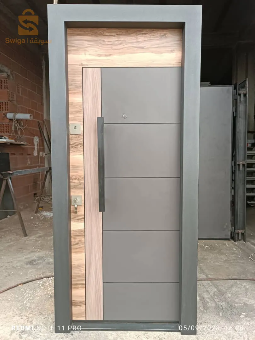 صناعة الأبواب الحديدية