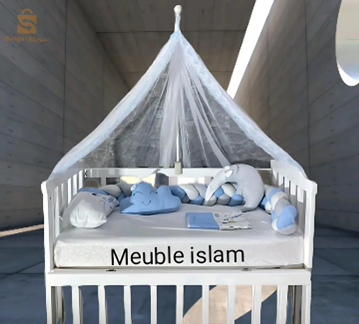 سرير أطفال خشب احمر