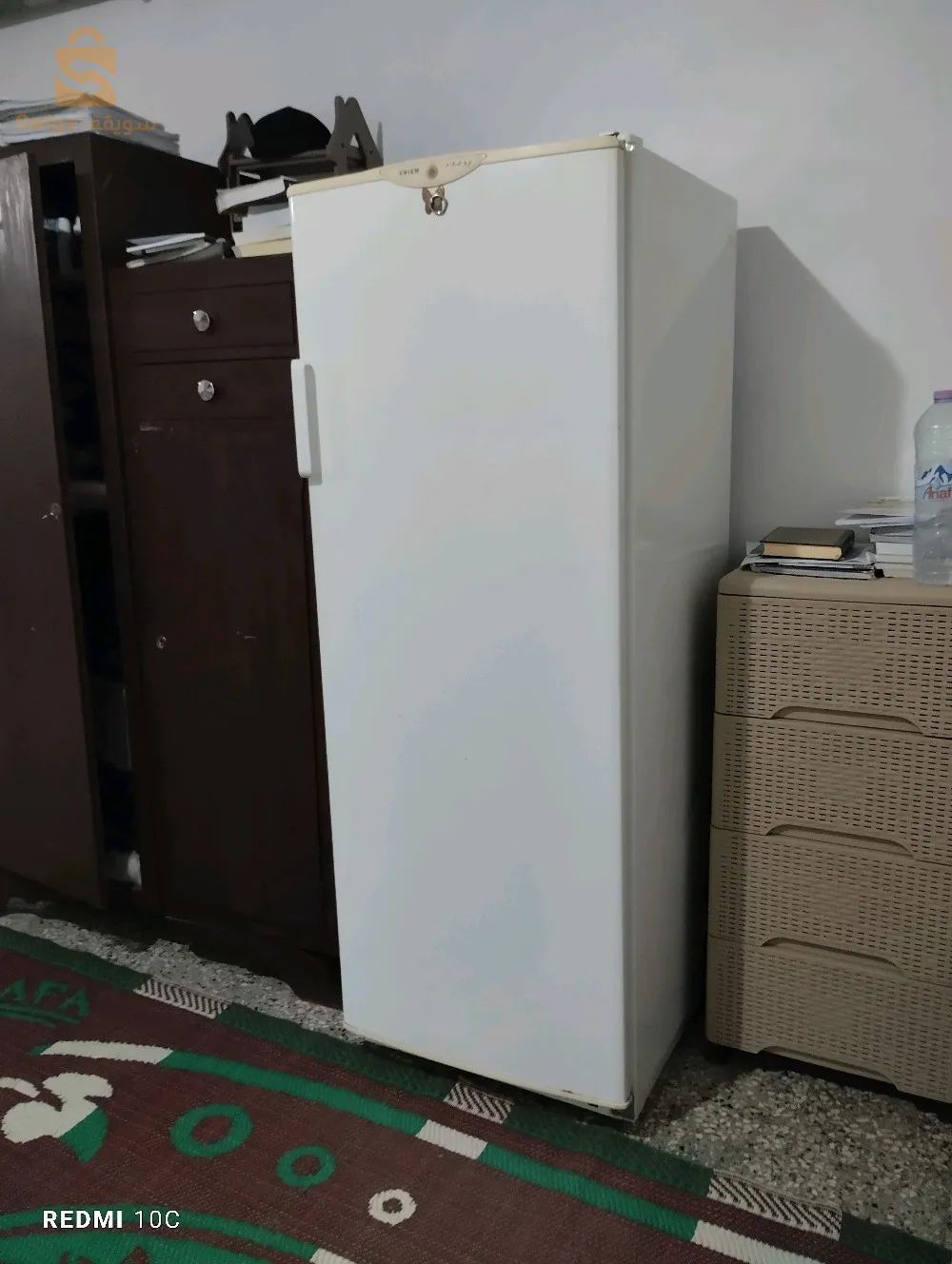 ثلاجة للبيع