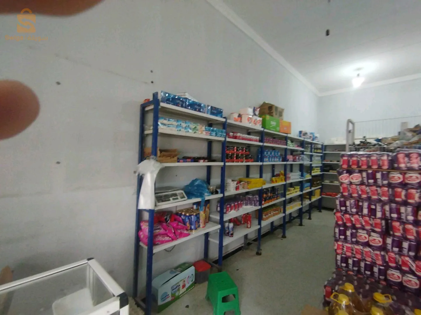 بيع عتاد مواد عذاىية
