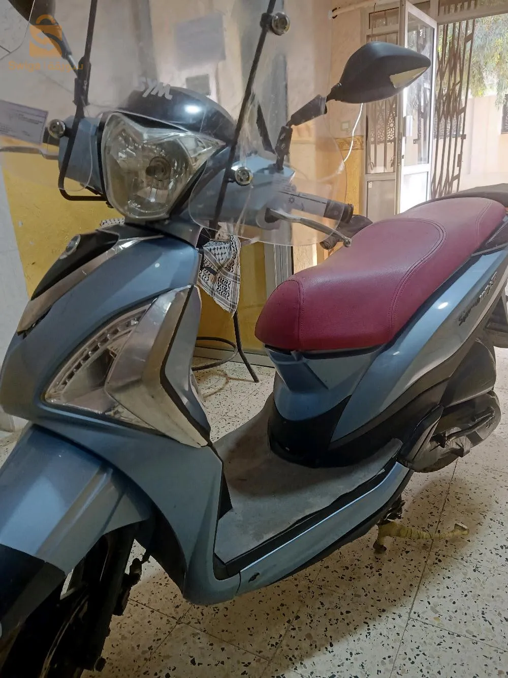 sym St
