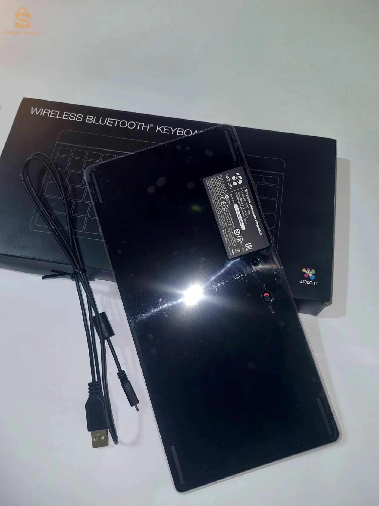 wireless Bluetooth keyboard