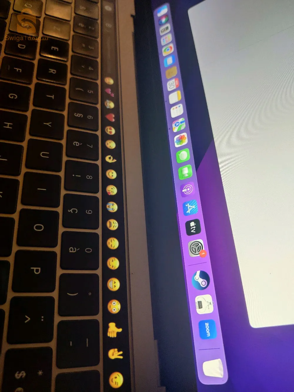 MacBook pro touchbar 2018 16go 1 to SSD