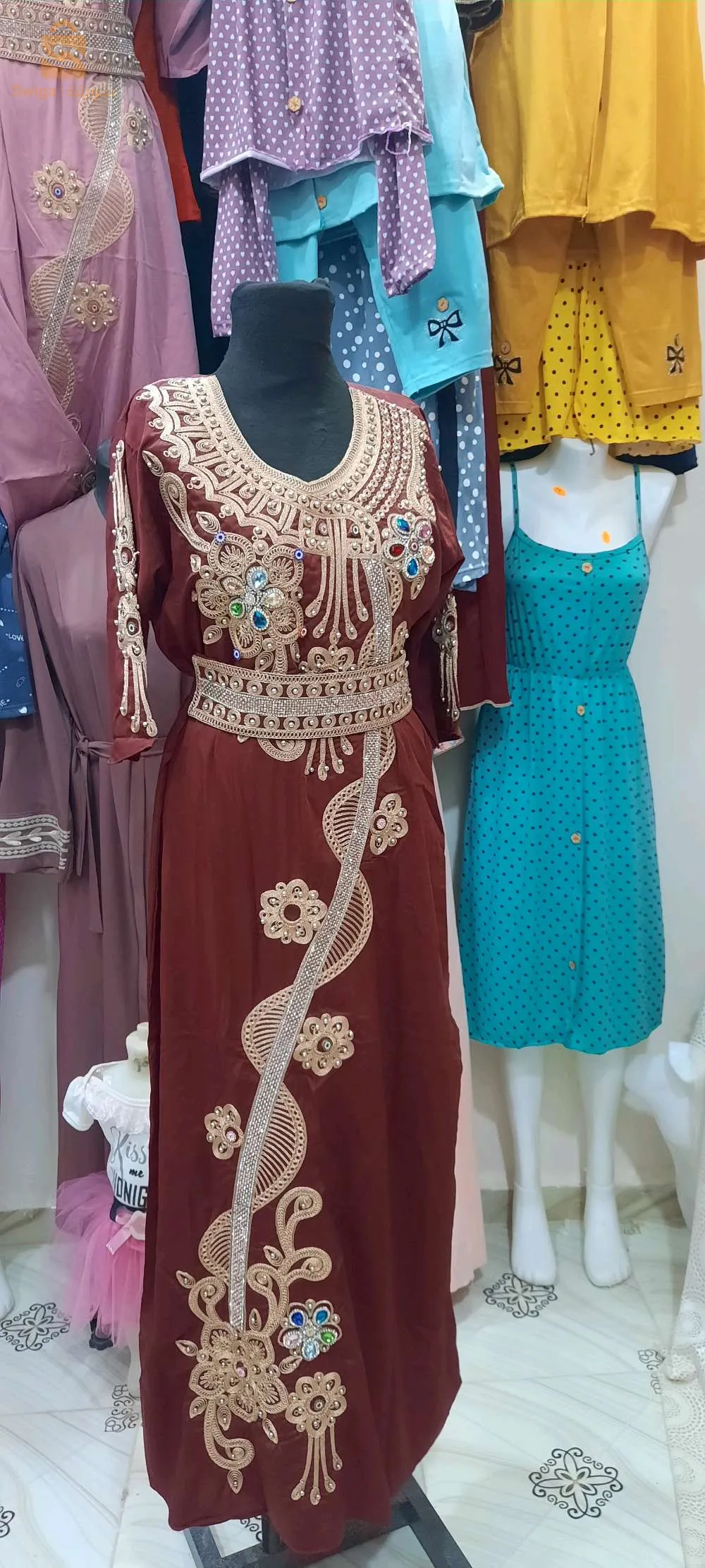 🔴 سيدي عمران مقابل محل انس لكراء لفساتين والمواد غذائية تاع وليد برة مرحبا بيك  للاستفسار  اتصل في الخاص او على الرقم
💎الهاتف  0665856781
توصيل جامعة و طاوحيها