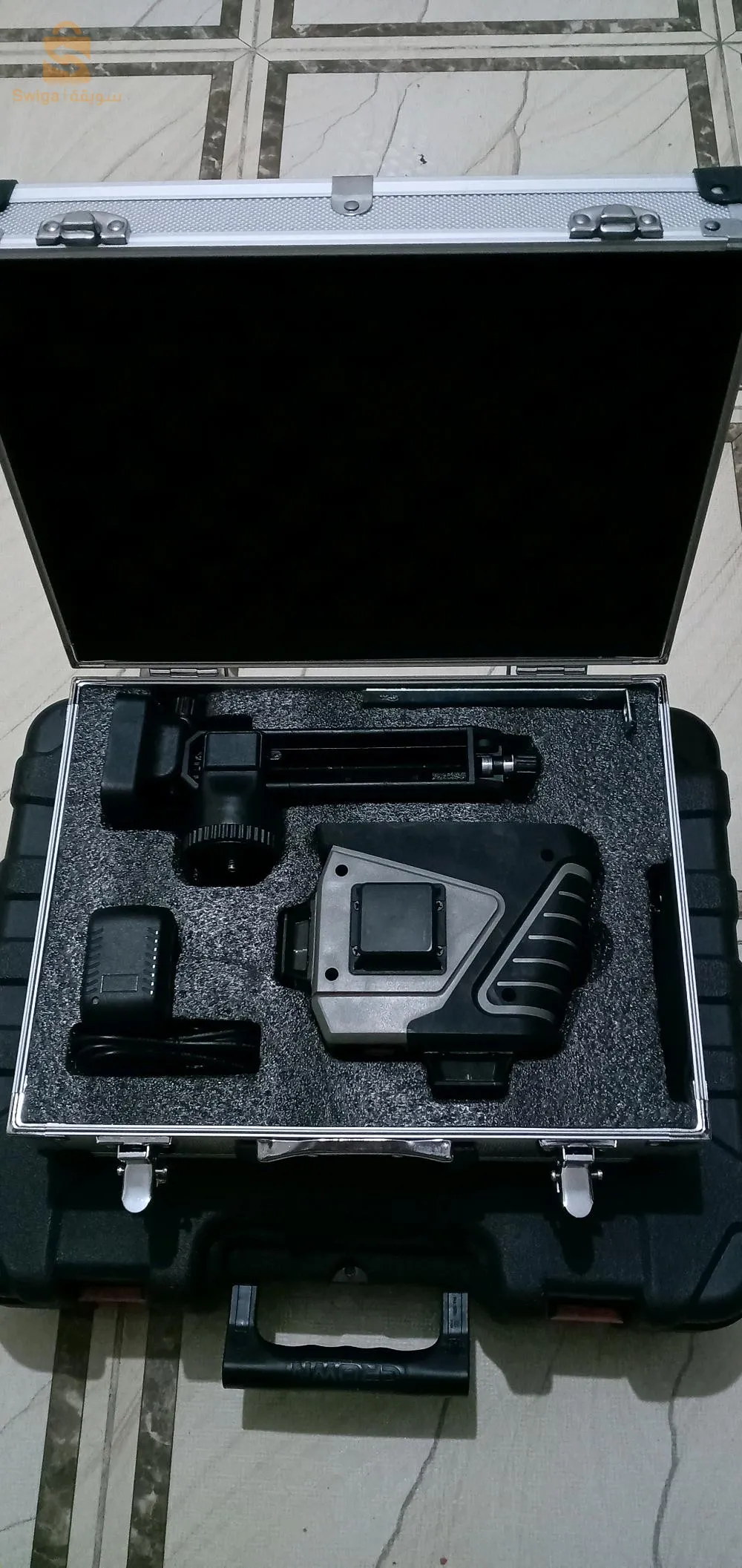 niveau laser Crown 👑