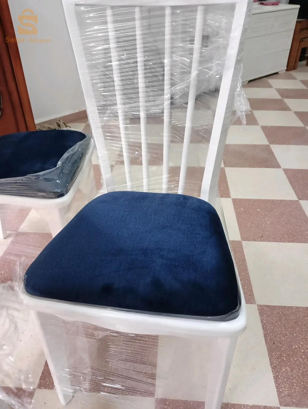 طاولة مطبخ عصرية