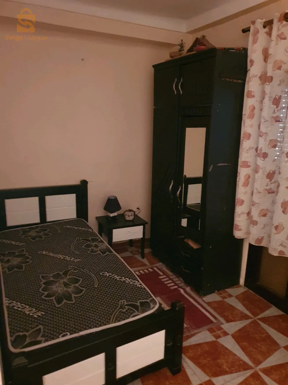 حي الياسمين عند مقهى باريس