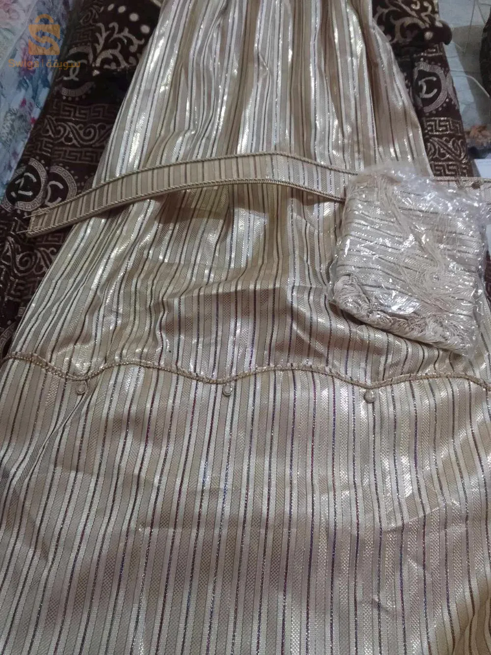 Caftan et tricots neufs à vendre