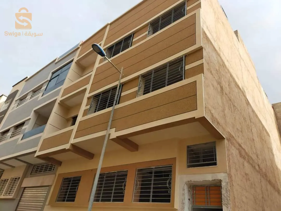 تزيين واجهات المنازل، العمارات و الفيلات بديكور #باسطا وبجودة عالية :
✅ حماية الواجهة من العوامل المناخية كالتسربات .
✅ ضمان حماية الواجهة لعدة سنوات دون اللجوء لإعادة صباغتها .
✅ يد عاملة مؤهلة دات كفائة مهنية عالية 👷.
✅ إعطاء رونق و جمالية ترفع من قيمة منزلكم .
📞 0671122853/0782826576