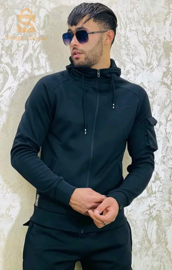 ملابس رياضية جديدة