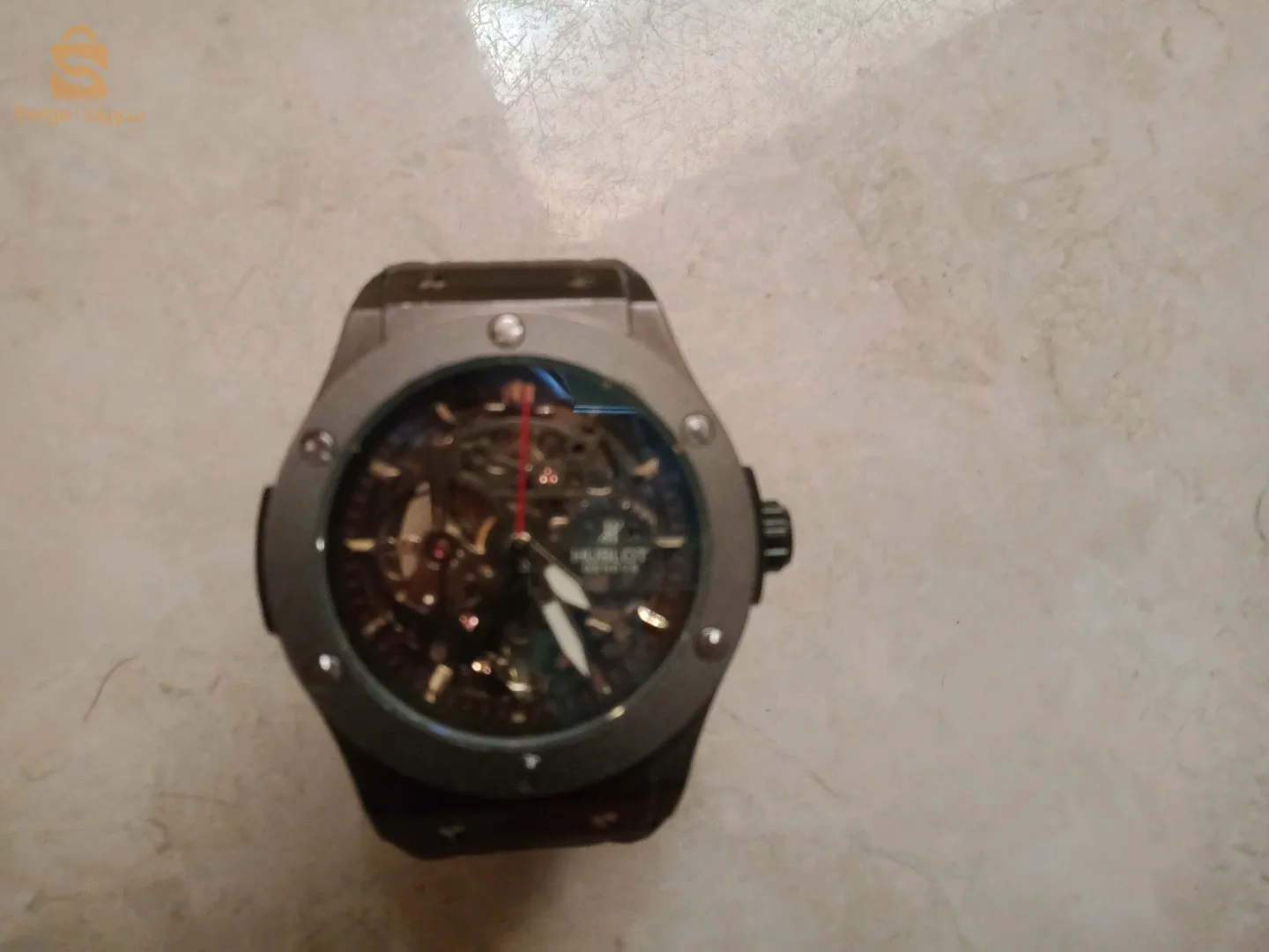 ساعة ميكانيكية جديدة
كابا مرسولة من أوروبا 
la marque Hublot