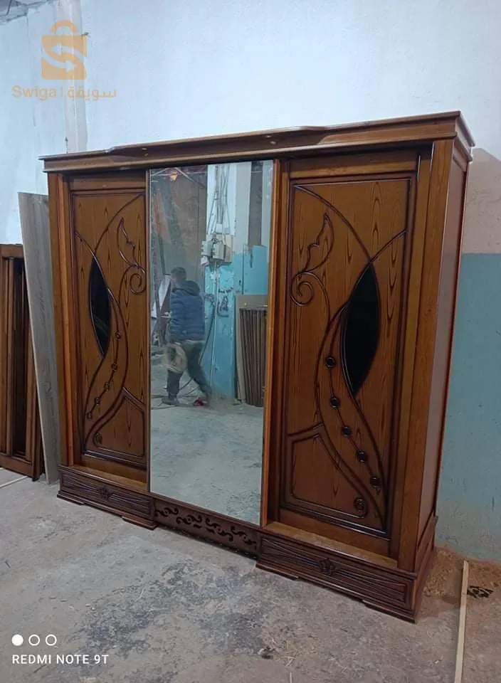 بجانب صيدليه بلفراد بني ثور ورقلة