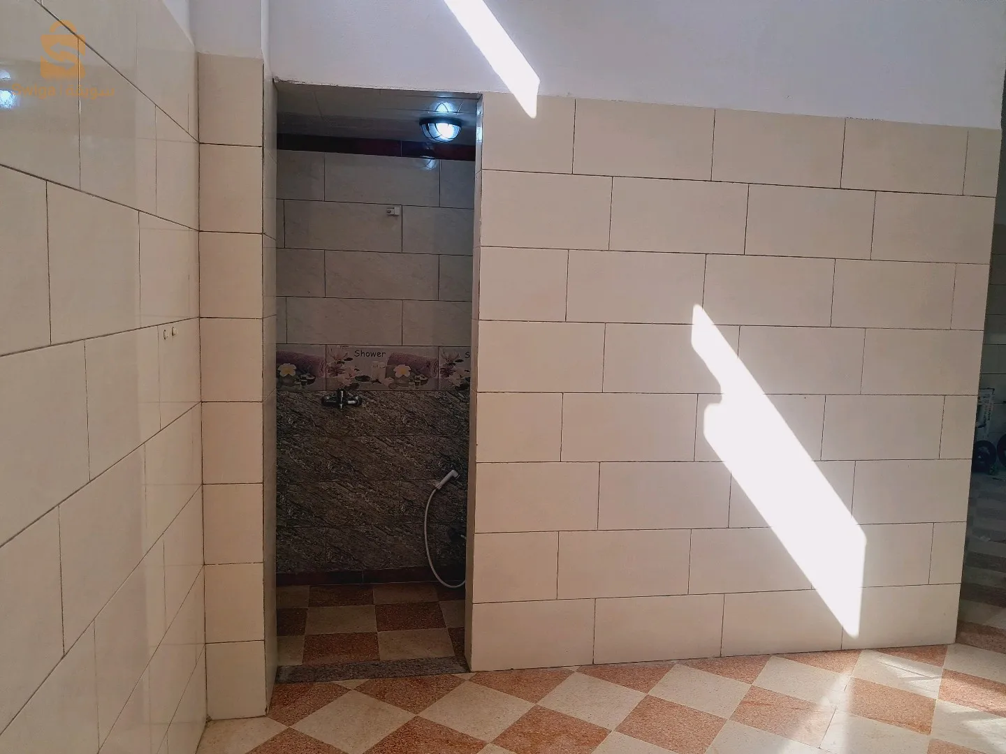 غراجات للكراء