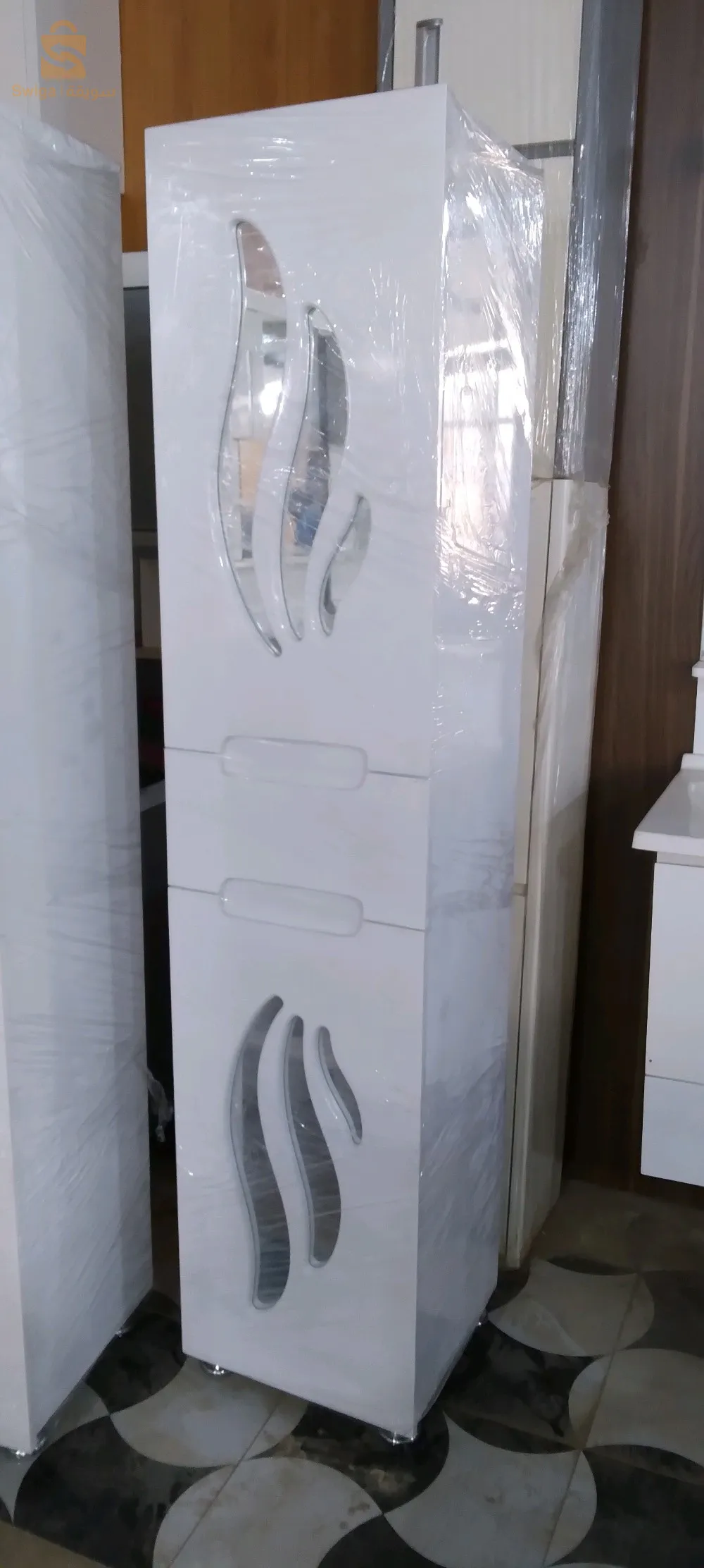 colonnes de rangement en pvc