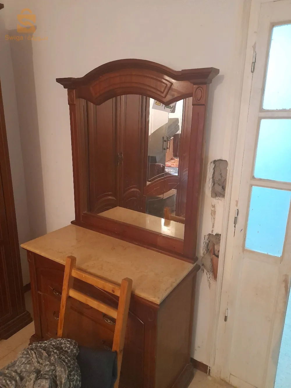 غرفة للبيع في حالة جيدة