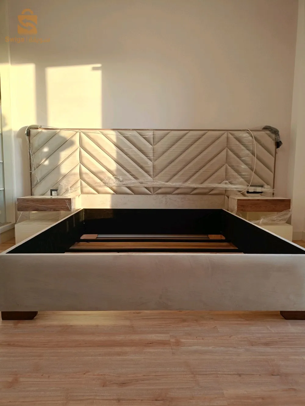 LiTe capitoni bois rouge  cofri