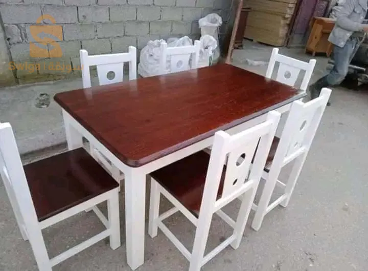 سلام عليكم و مرحبا بيكم 
 🔴 سعر التوصيل🚚 يختلف على حساب المكان.  
🔴 لتسجيل الطلب ابعتلي رقم الهاتف و المقاس شحال و العنوان بالضبط. 
🔴 العنوان :براقي 🤳 المقر في العاصمة نخدمو التوصيل
 مرحبا بيك👏