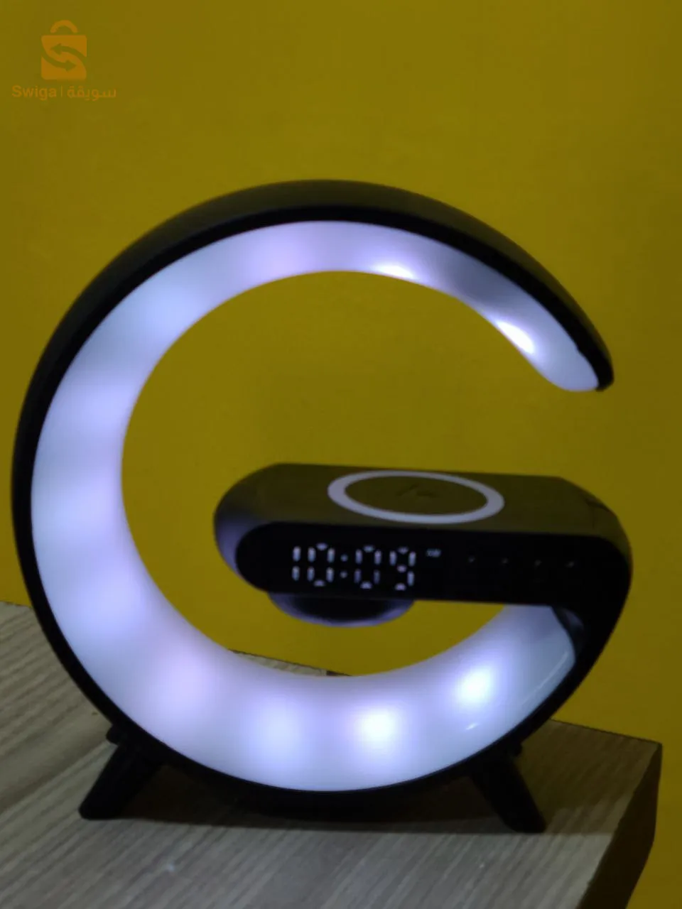 Previous
Next
Réveil intelligente type G Bluetooth chargement sans fil haut-parleur RGB lumineuses