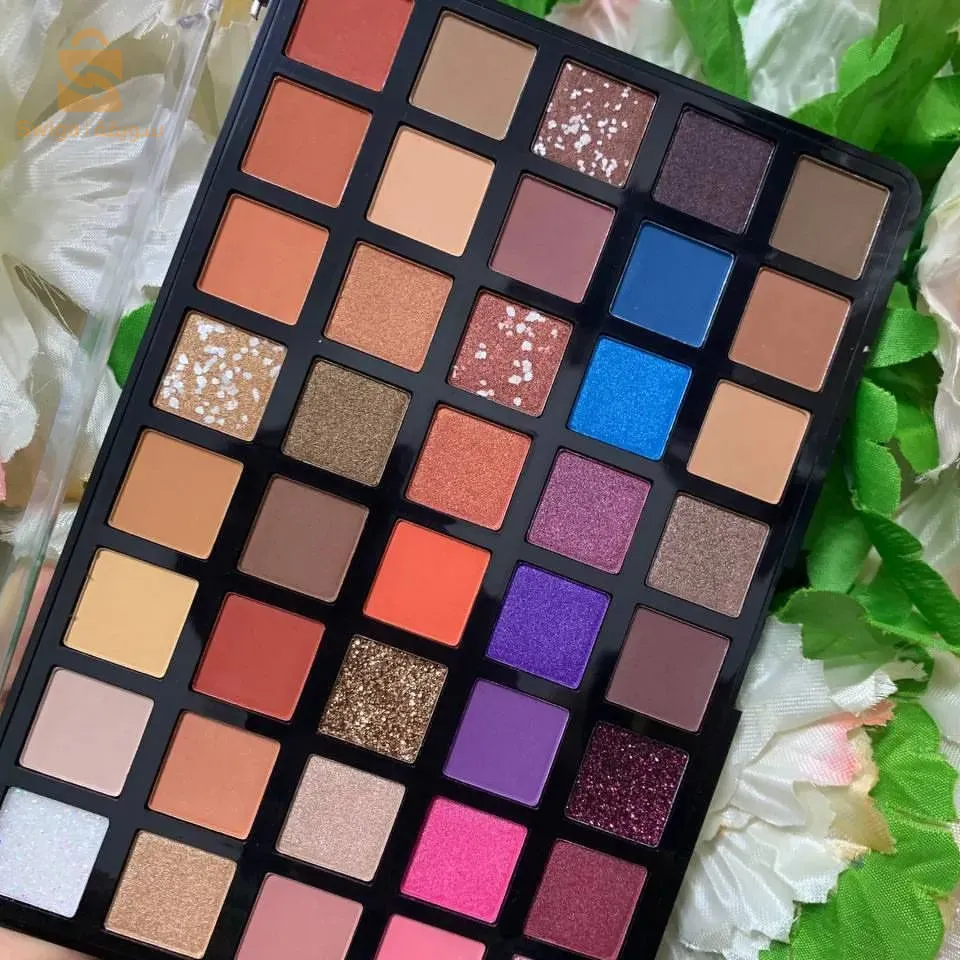 Palette eyeshadow LAREEN qualité supérieure