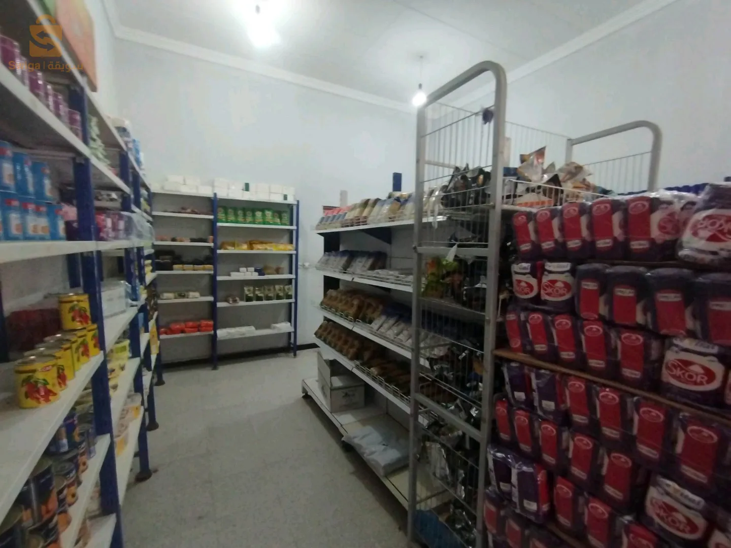 بيع عتاد مواد عذاىية