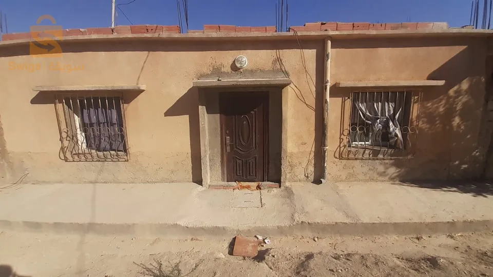 منزل مساحته 140م للبيع بناية جديدة