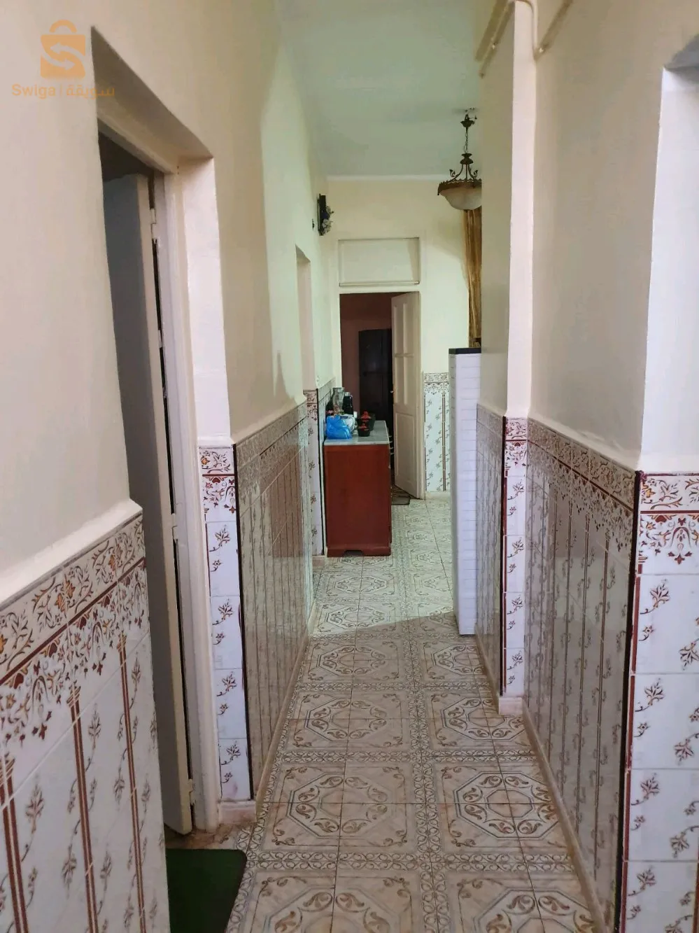 une R+1 a ain baida Es-Senia Oran de 122.400 m2 meublè situé dans un ccartier tre calme prix offert 17.5 prix demandé 19 inchallah