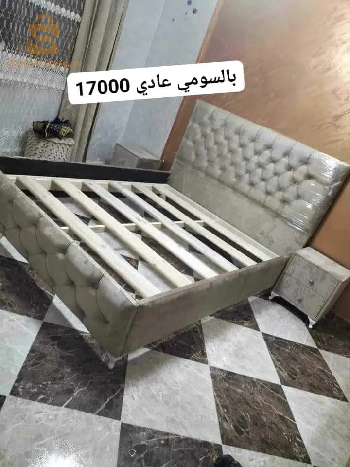اسرة مصنوعة من الخشب الاحمر كابيتوني بقماش ضد البقع