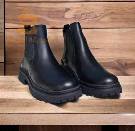 بوت نساءي عندنا لون باج واسود 37/40