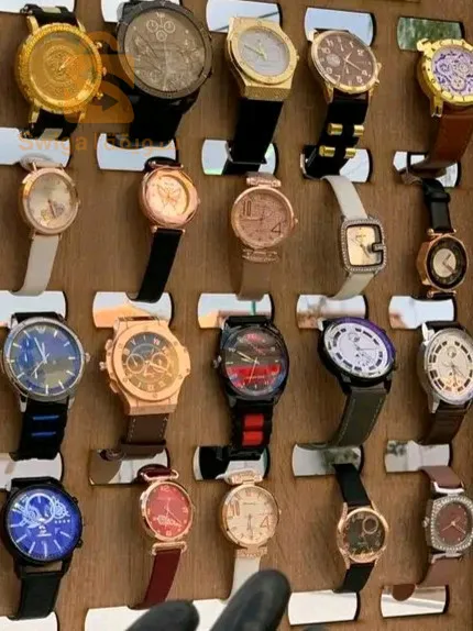 De belles montres pour hommes et femmes