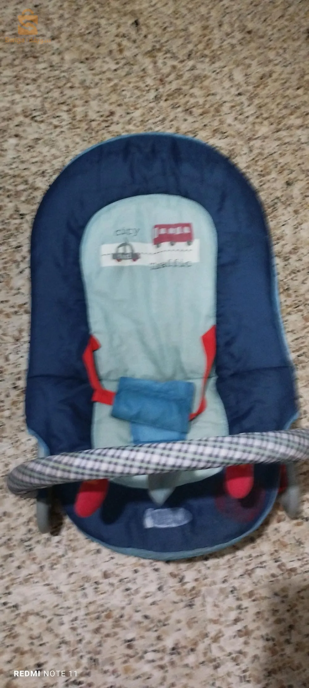 سرير و كرسي هزاز متعدد الوضعيات