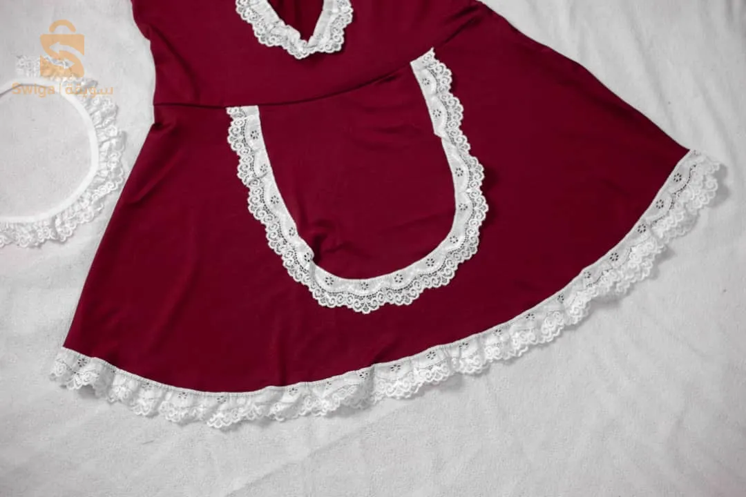 ensemble Femme de chambre en rouge