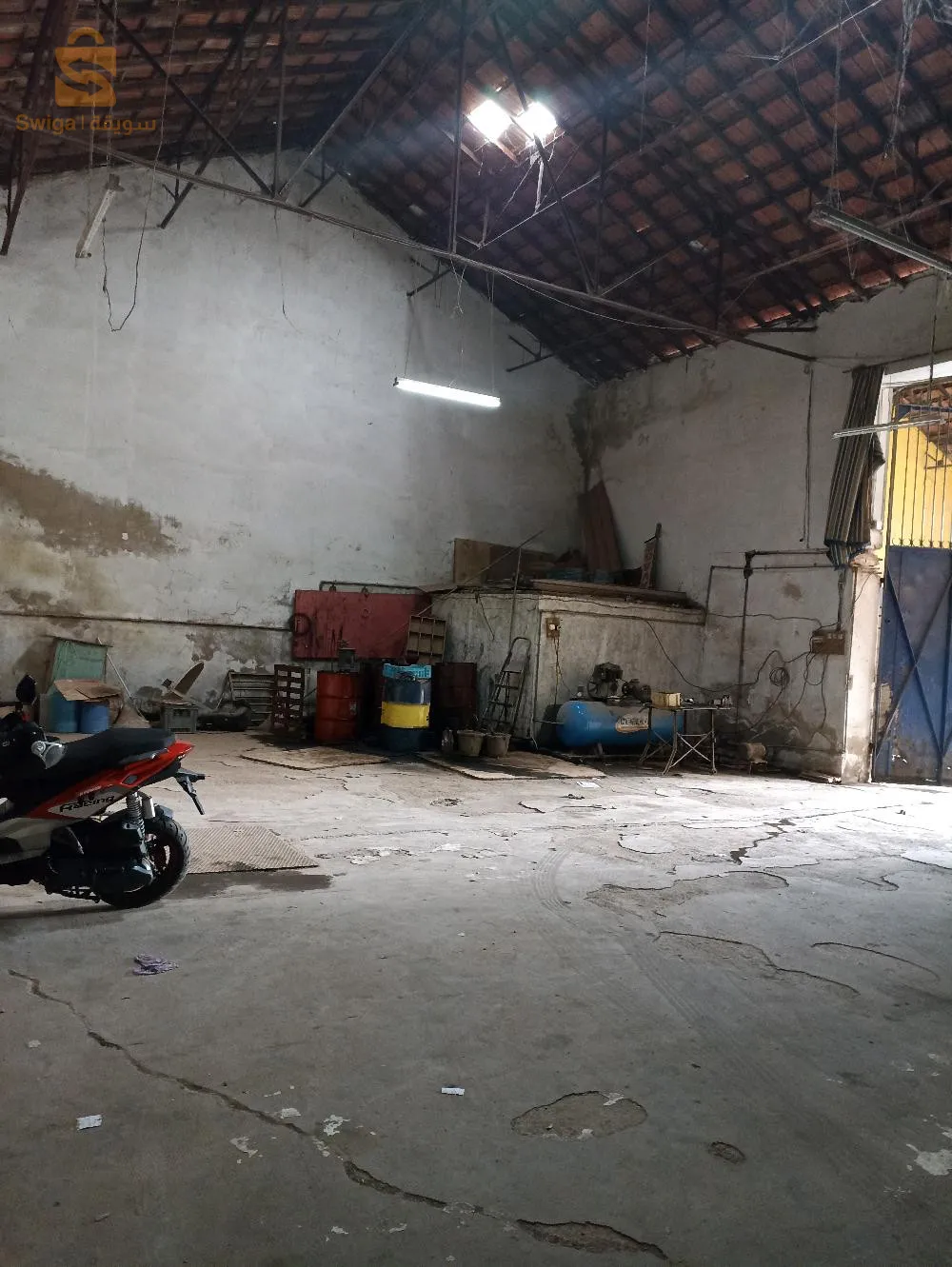 بيع محل للبيع وسط مدينة سيدي بلعباس طريق وهران مساحة570