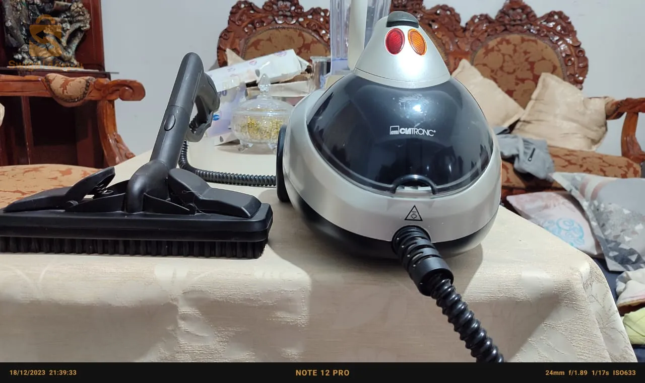 مكنسة بخارية