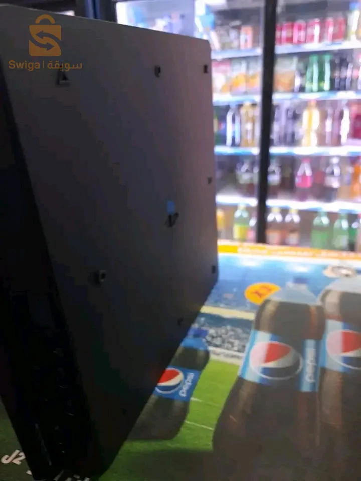 Slim 1 tb était 10 10 version 10.50 avec 2 cd wasel 38
Slim 500 giga version 9.03 wasel 45 
Slim 1 tb était 10 10 version 9.00 flache plane les jeux manette v2 original wasel65