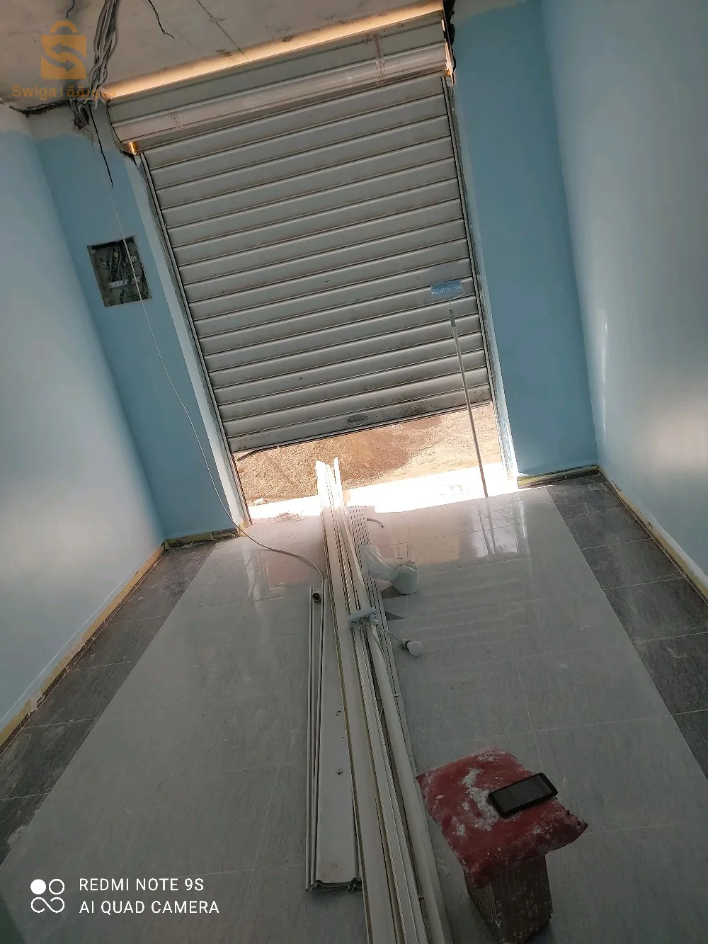 مرحبا بكم خاوتي هذي خدمتي لي حاب يخدم دارو و لا حانوت رنا نخدم اندوي جينيرال وفينيل وساتيني راهي خدما مليح و سوما مليح إن شاء الله رقم الهاتف 0770527509