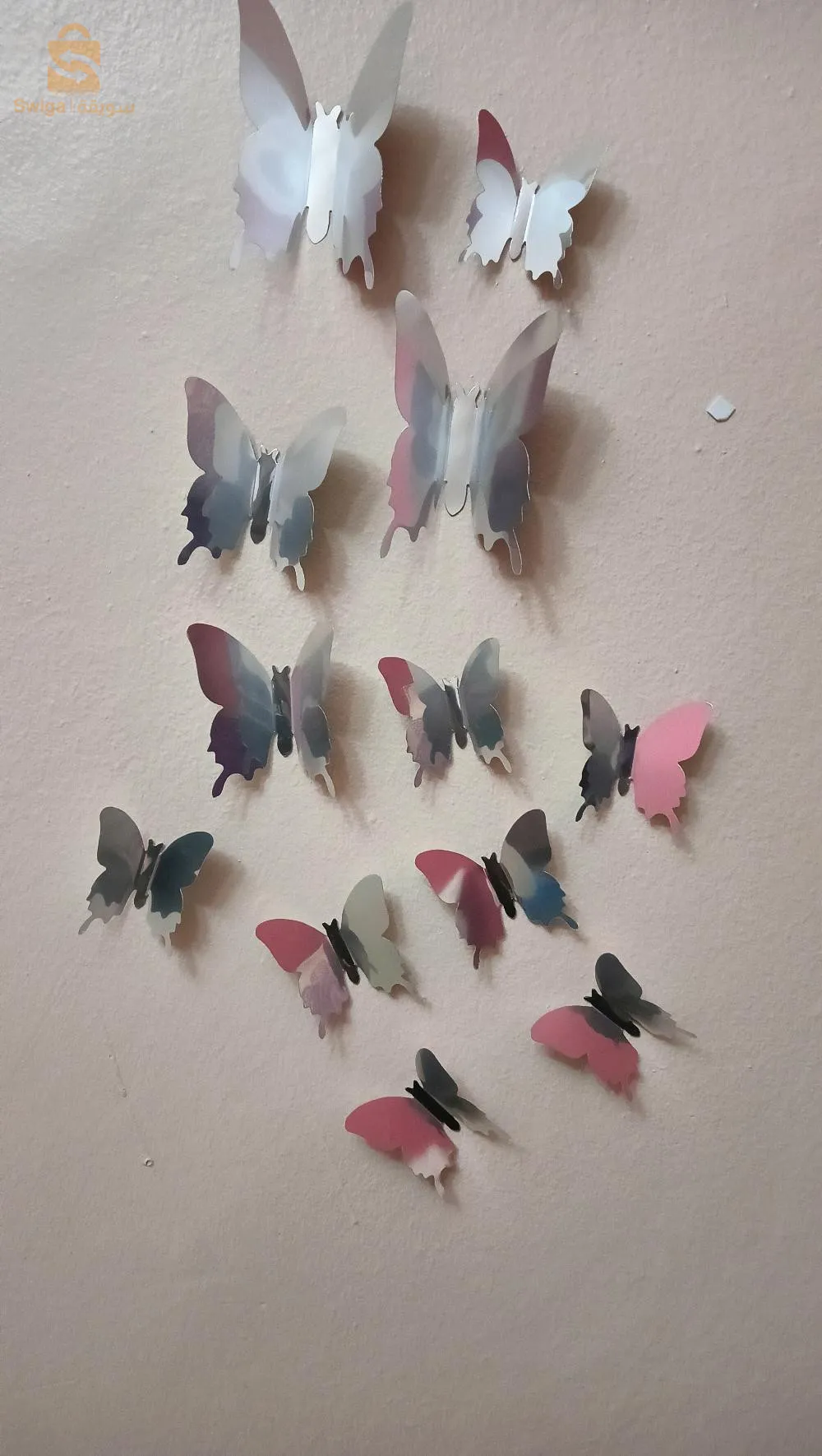 فراشات لاصقة لتزيين الغرف والجدران