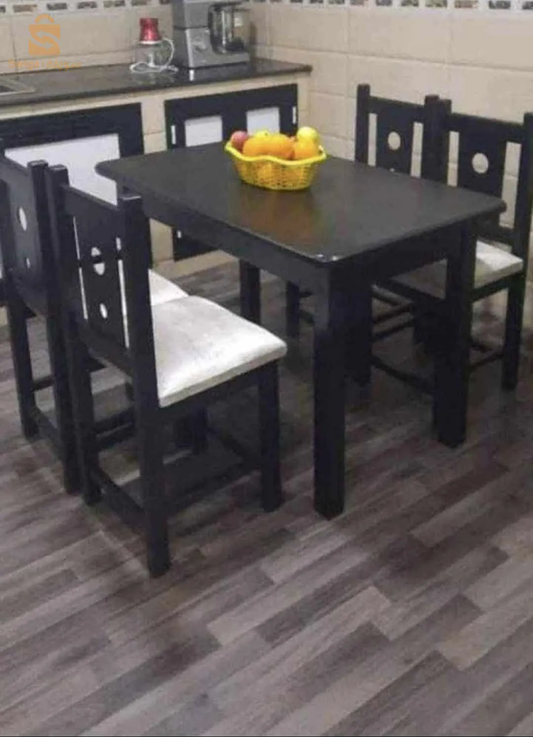 طاولات مطبخ