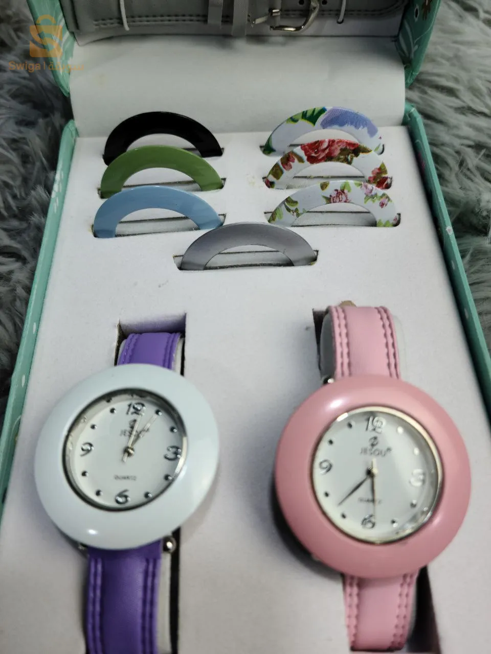 Coffret montre pour fille avec bracelets et Anneaux interchangeables-علبة ساعة مع أساور وخواتم قابلة للتبديل$👍