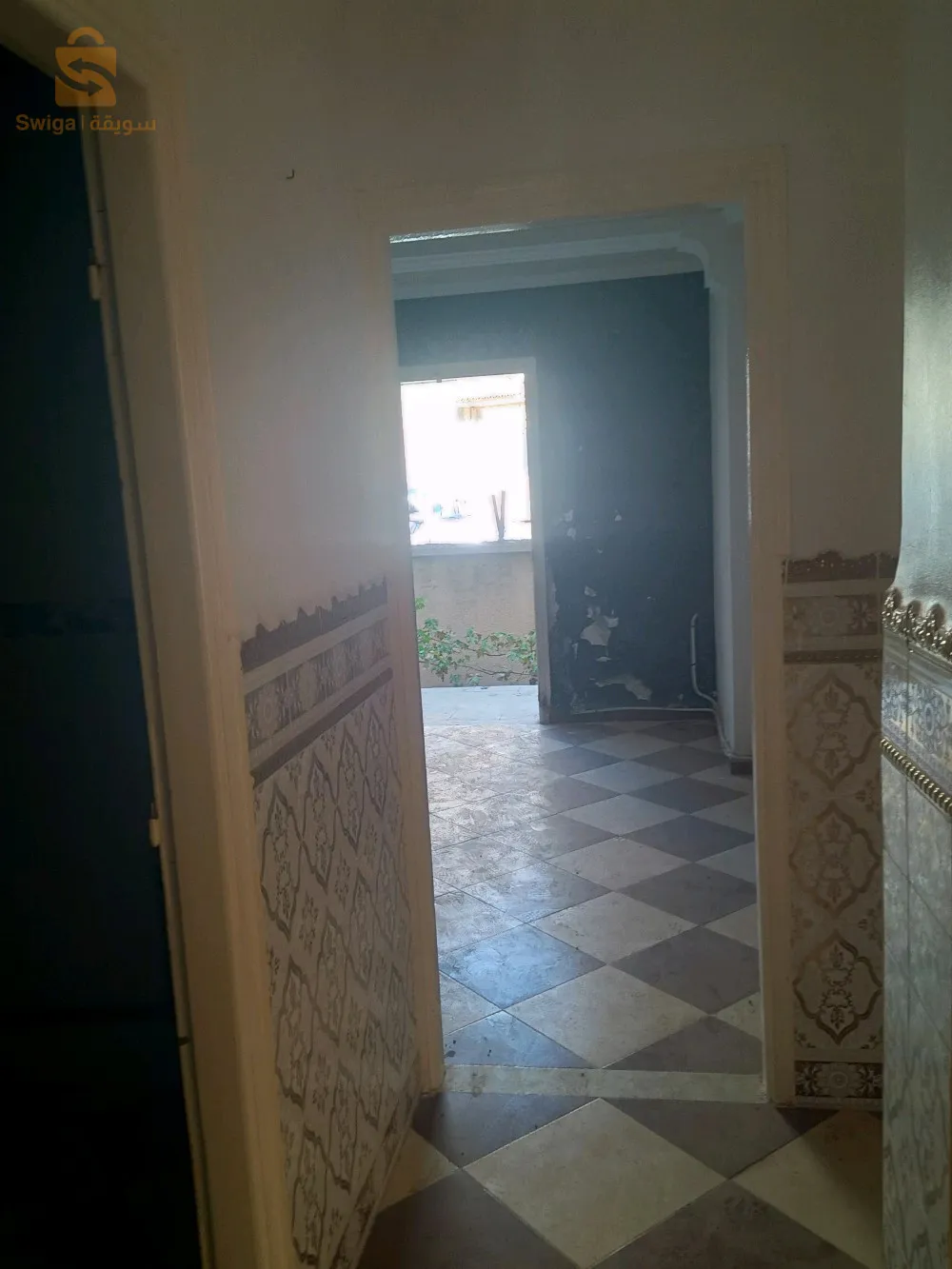 Agence immobilière D'ar edounia Daly Ibrahim met en vente un niveau de villa à Daly Ibrahim