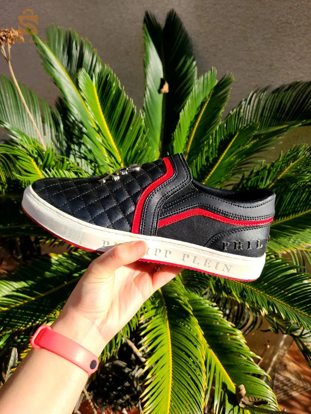 حذاء فيليب بلين