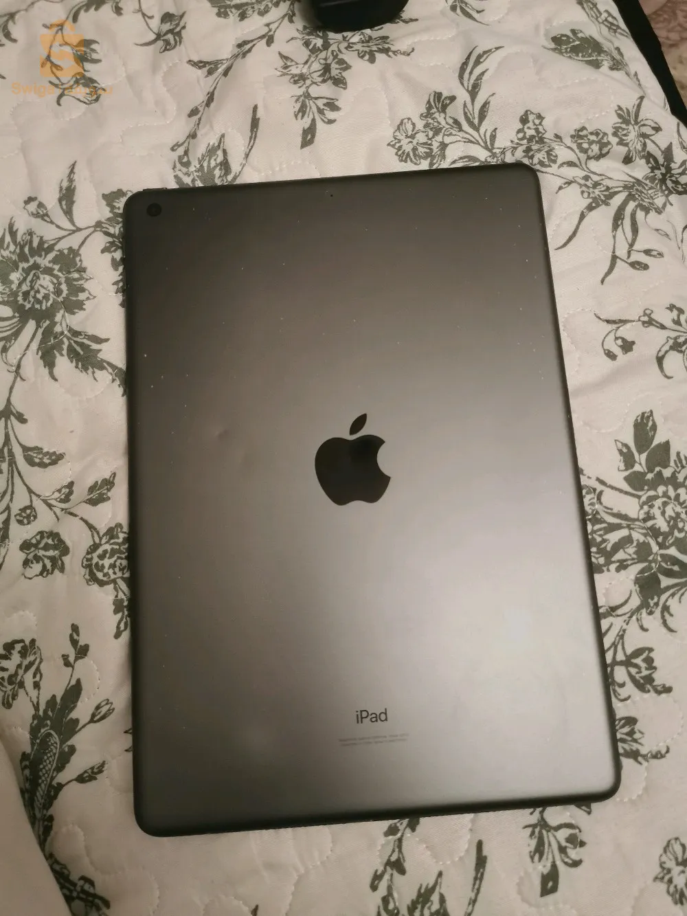 iPad 9eme generation 64gb 
بطارية ماشاءالله+ شارجور اوريجينال ايباد نظيفه 9/10