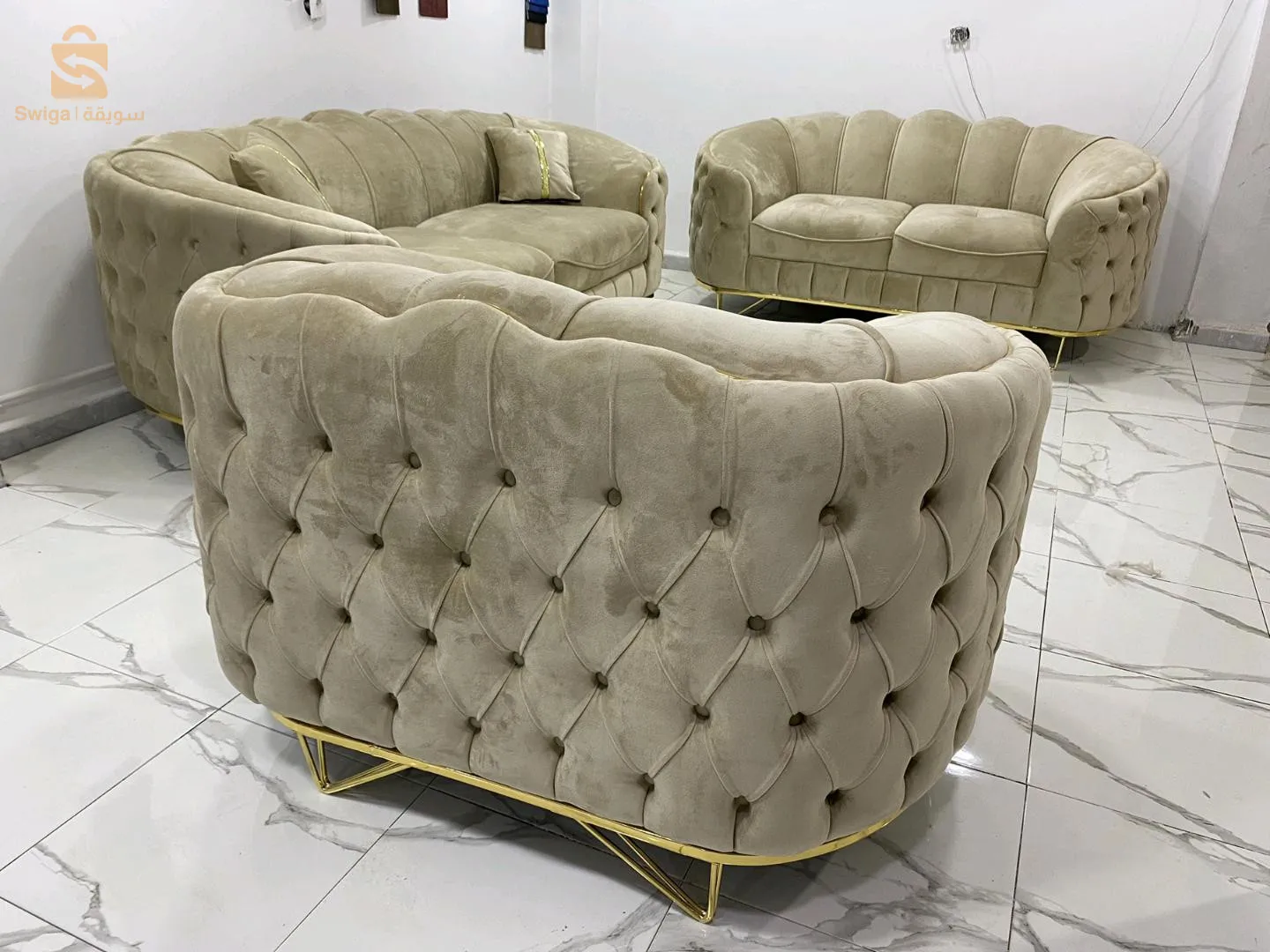0673436438