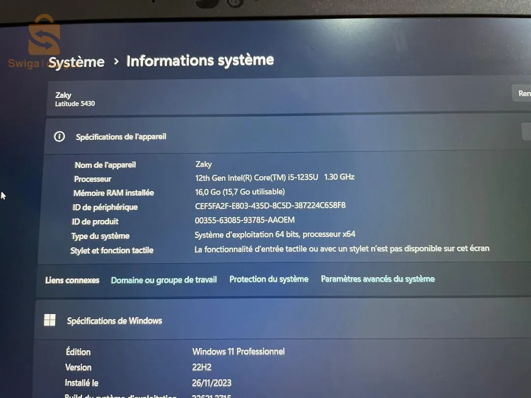 laptop Dell Latitude 5430 كمبيوتر محمول 🥇💻
▪️14 pouce fullhd🖥
▪️processor: i5.   💯
▪️generation: 12 💥
▪️Ram : 16 👌
▪️Stockage : 512 ssd ⚡️
▪️Battery: +3 heures 🔋
▪️Clavier lumineux ⌨️
▪️Face ID feature 'خاصية التعرف على الوجه'🧔
▪️Fingerprint feature'خاصية البصمة' 👇
▪️فييه حكة صغيرة كماراها تبان في الصورة مديرونجيش خلاص