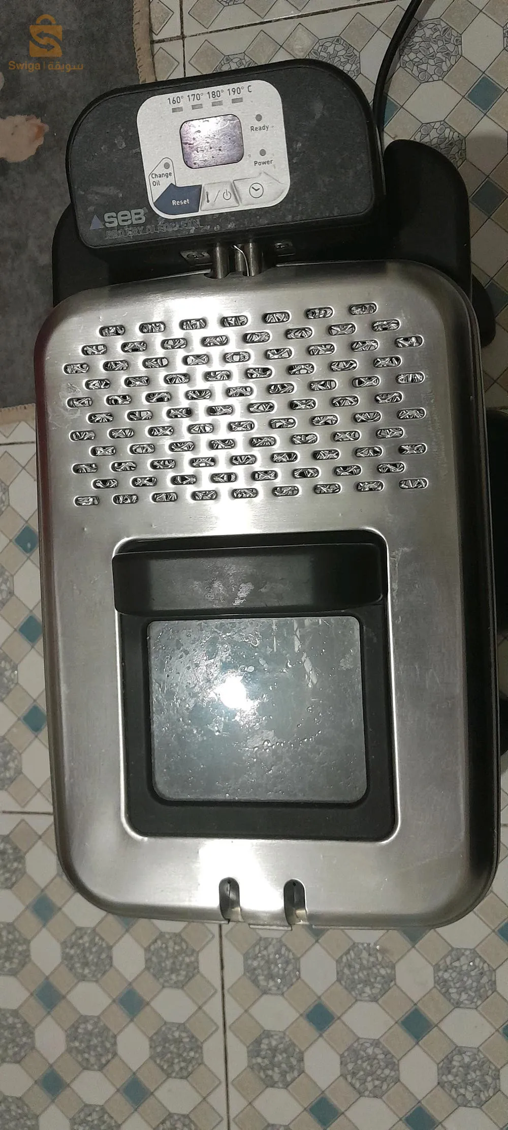 العناصر