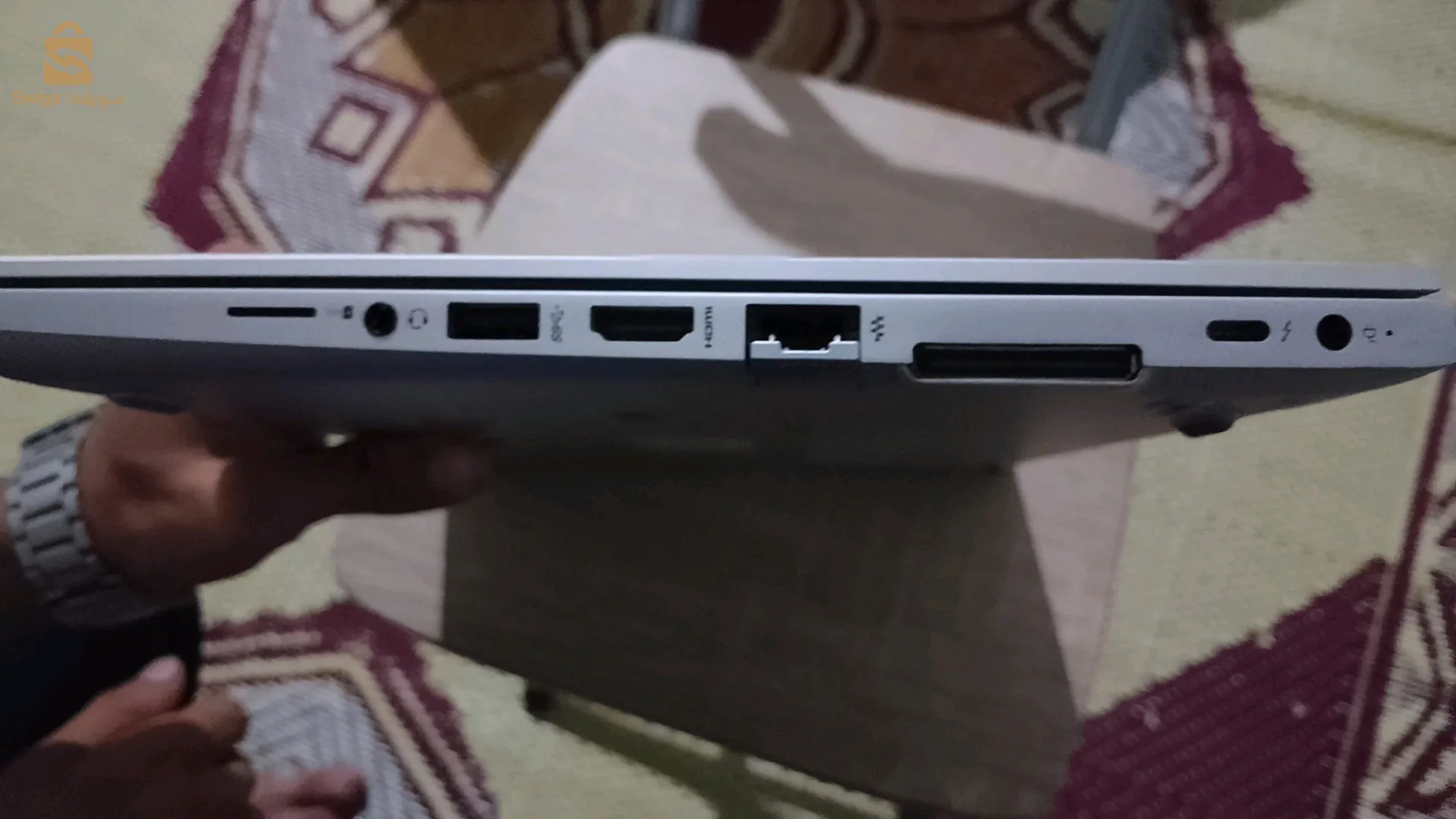كومبيوتر MacBook hp