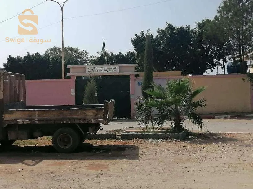 شقة في الطابق الأرضي..