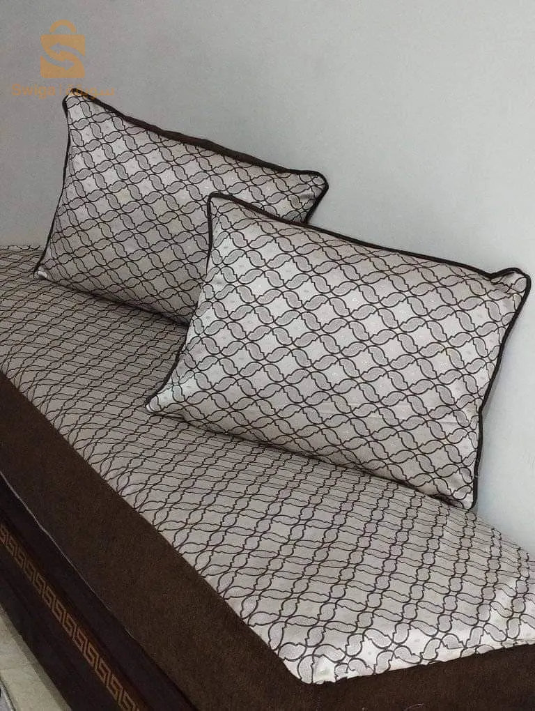 افرشة وستاىر صولدكوفر كنابي وزوج مخاد  120الف فقط🥰
التوصيل متوفر 58 ولاية،
المقر:💥 طابلة فنوفال جيست تحت صون فيزا شوية 😍مرحبا بالجميع 💥
0775881237🔥،،